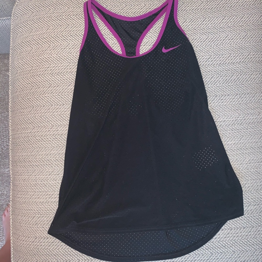 women’s Nike dri-fit tank top